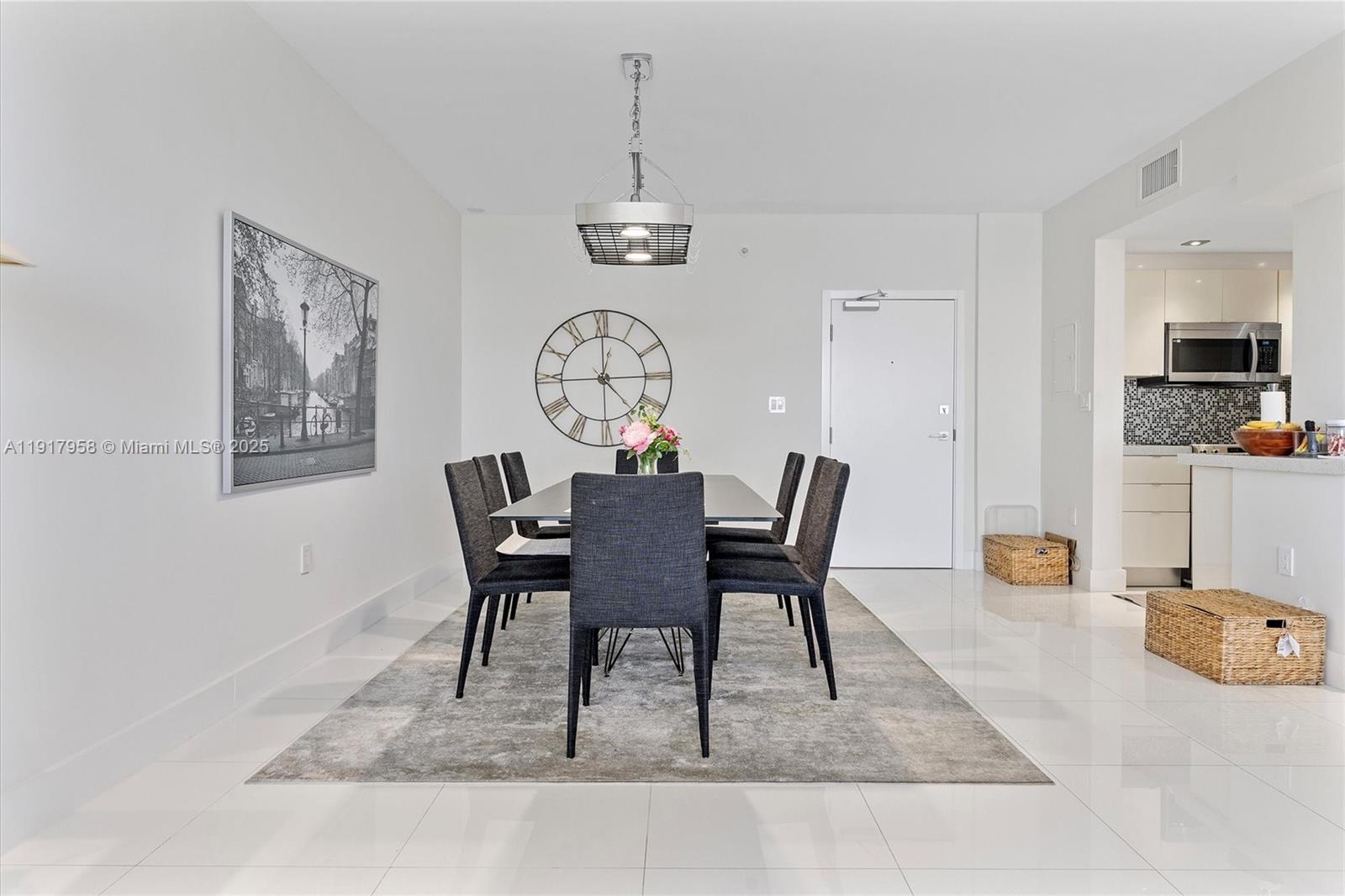 10275 Collins Ave #1523 Bal Harbour, FL 33154