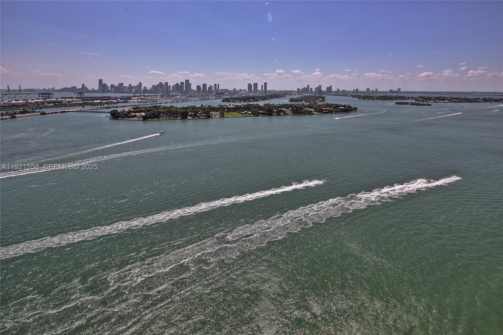 image The Floridian Condo4