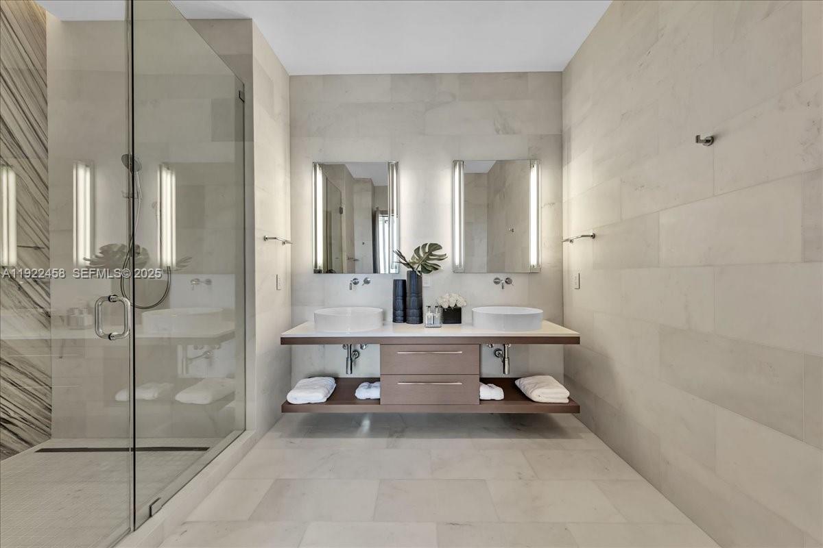 image Dua Residences23