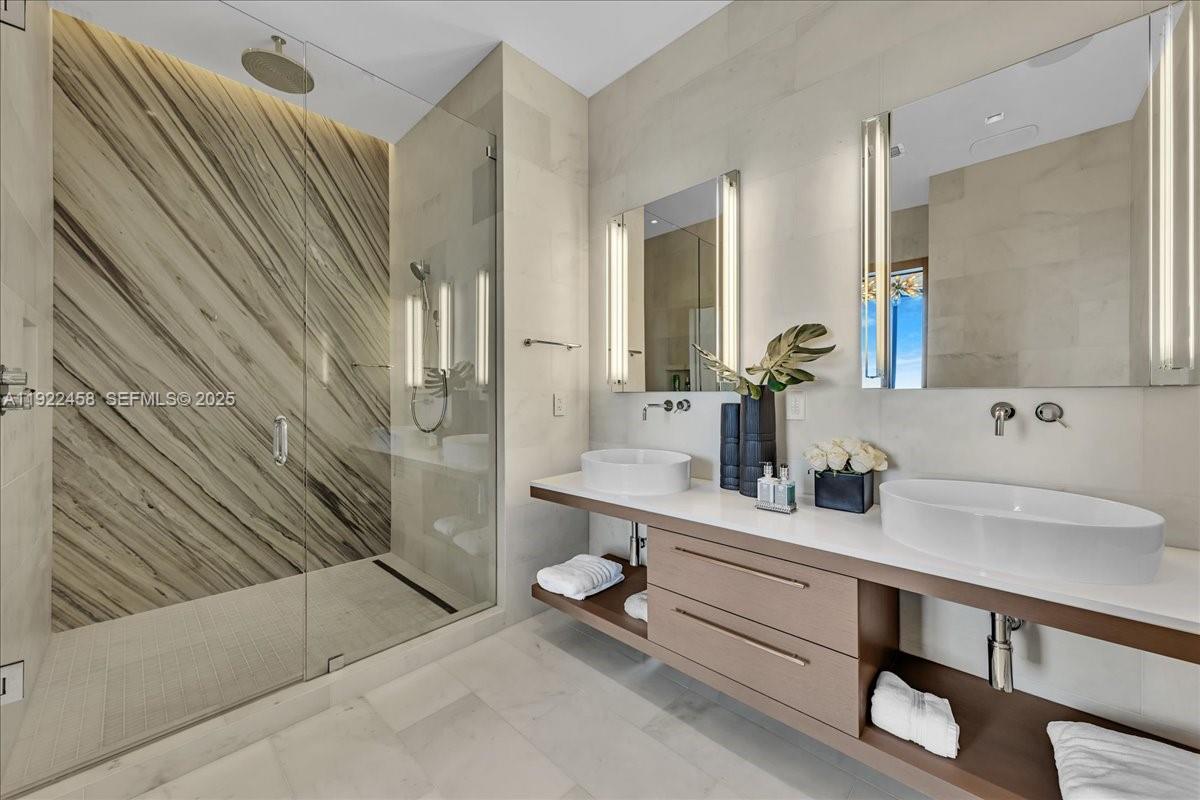 image Dua Residences24