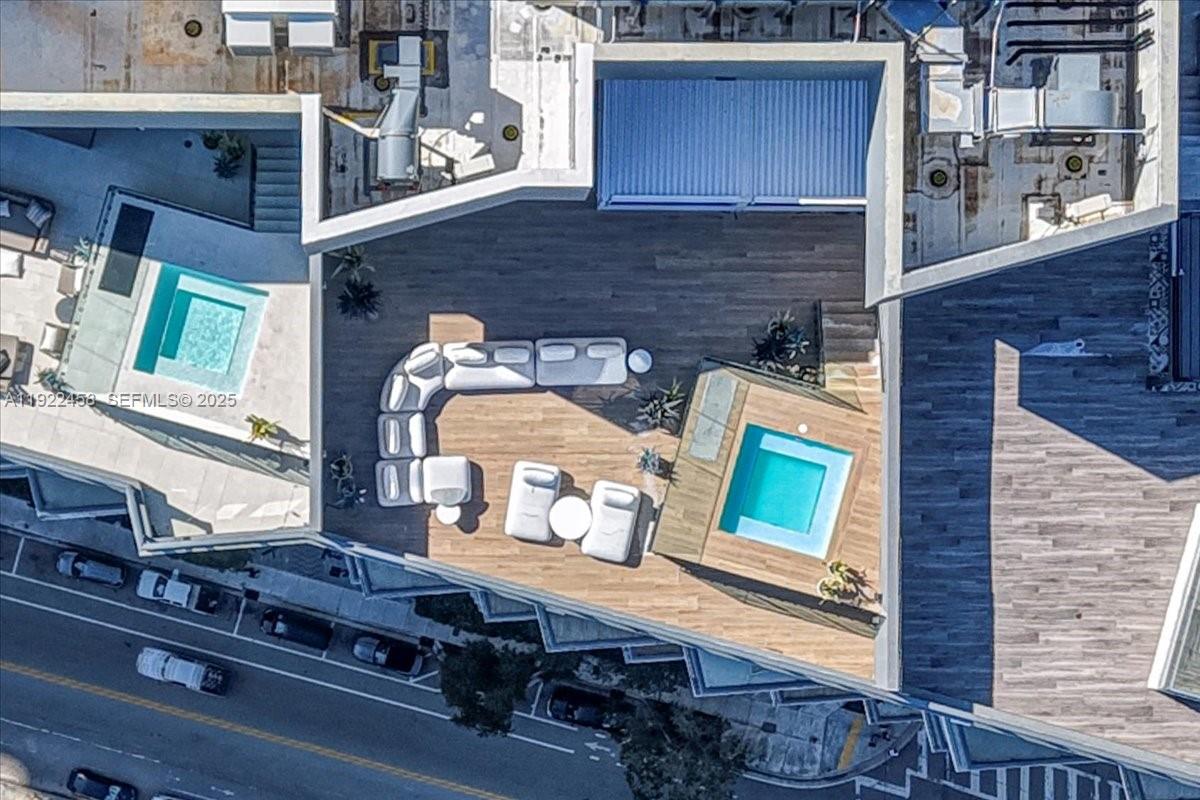 image Dua Residences2