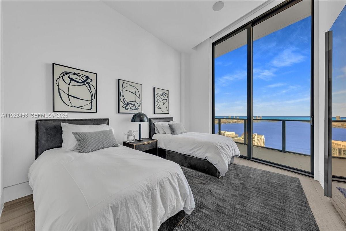 image Dua Residences36