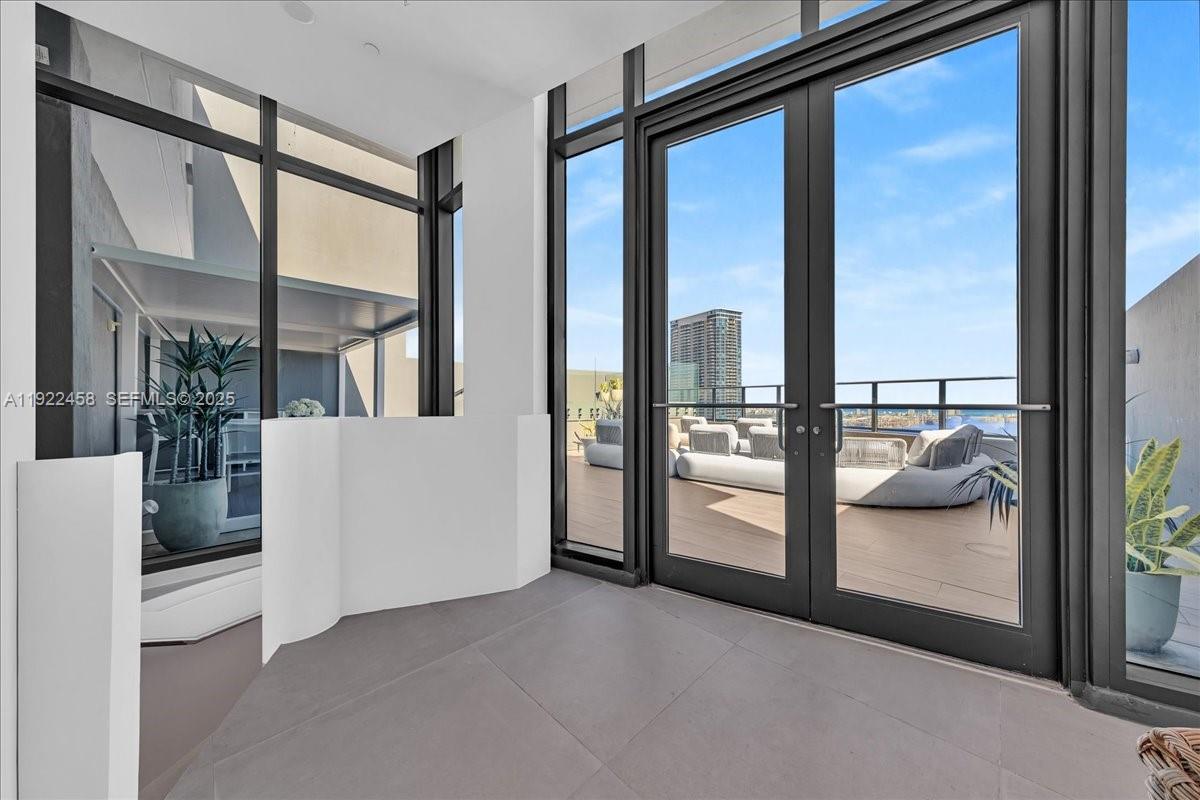 image Dua Residences41