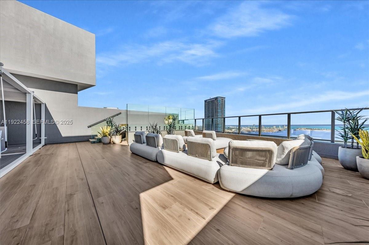 image Dua Residences42