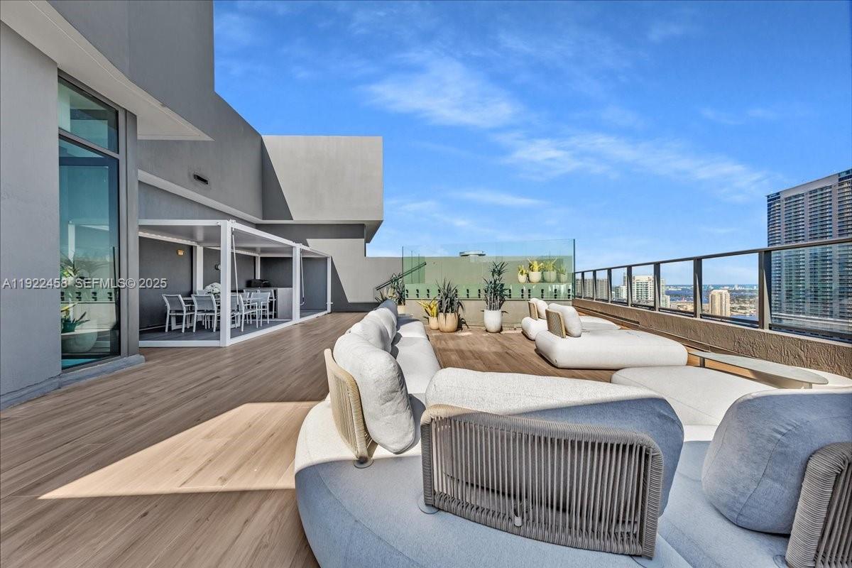 image Dua Residences44