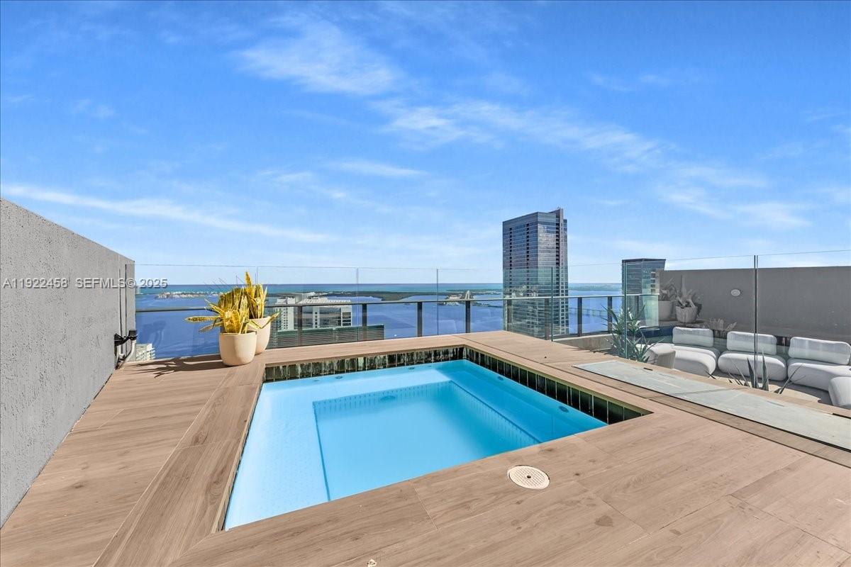 image Dua Residences48