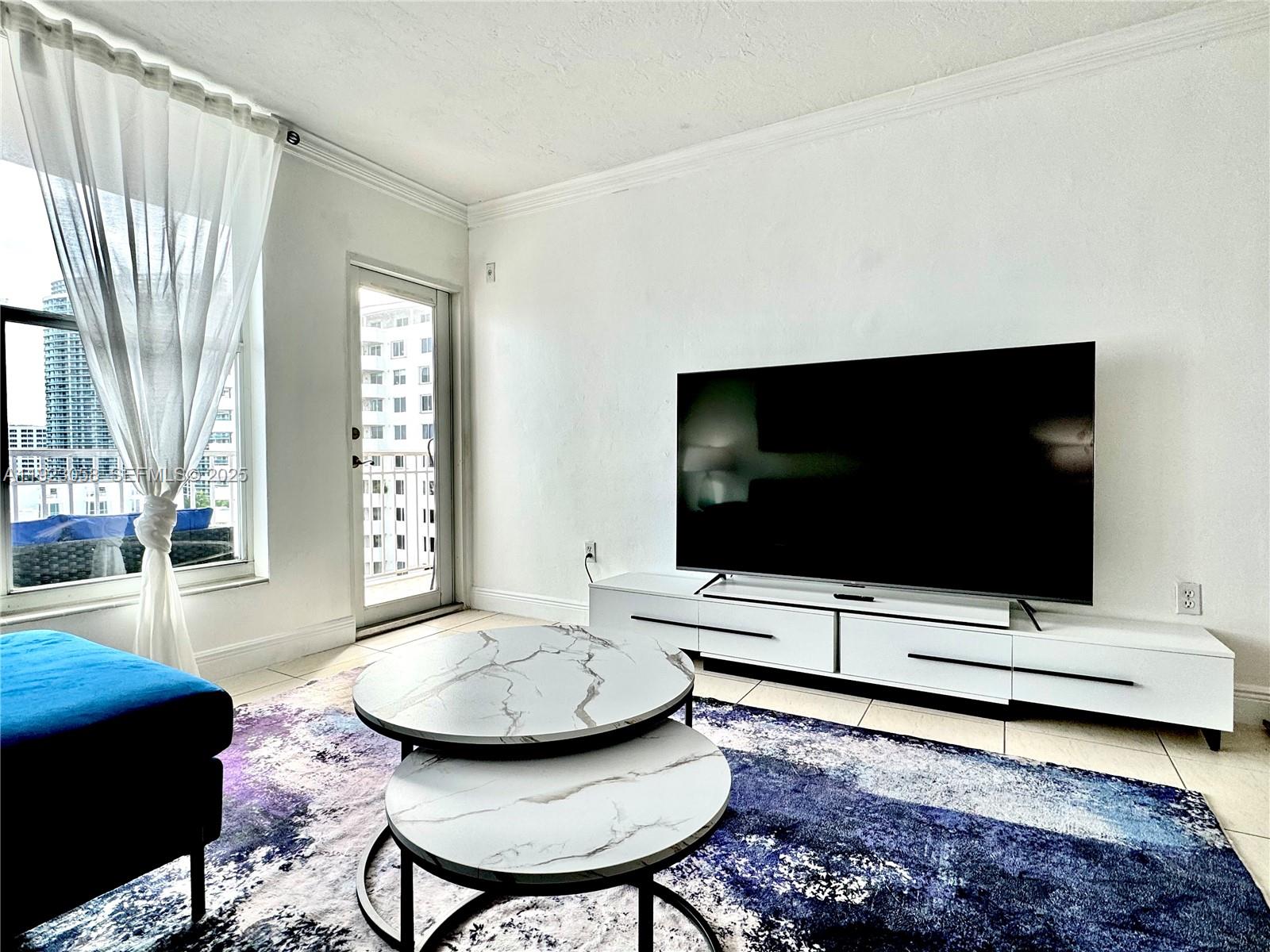 1300 Lincoln Rd #C903 Miami Beach, FL 33139