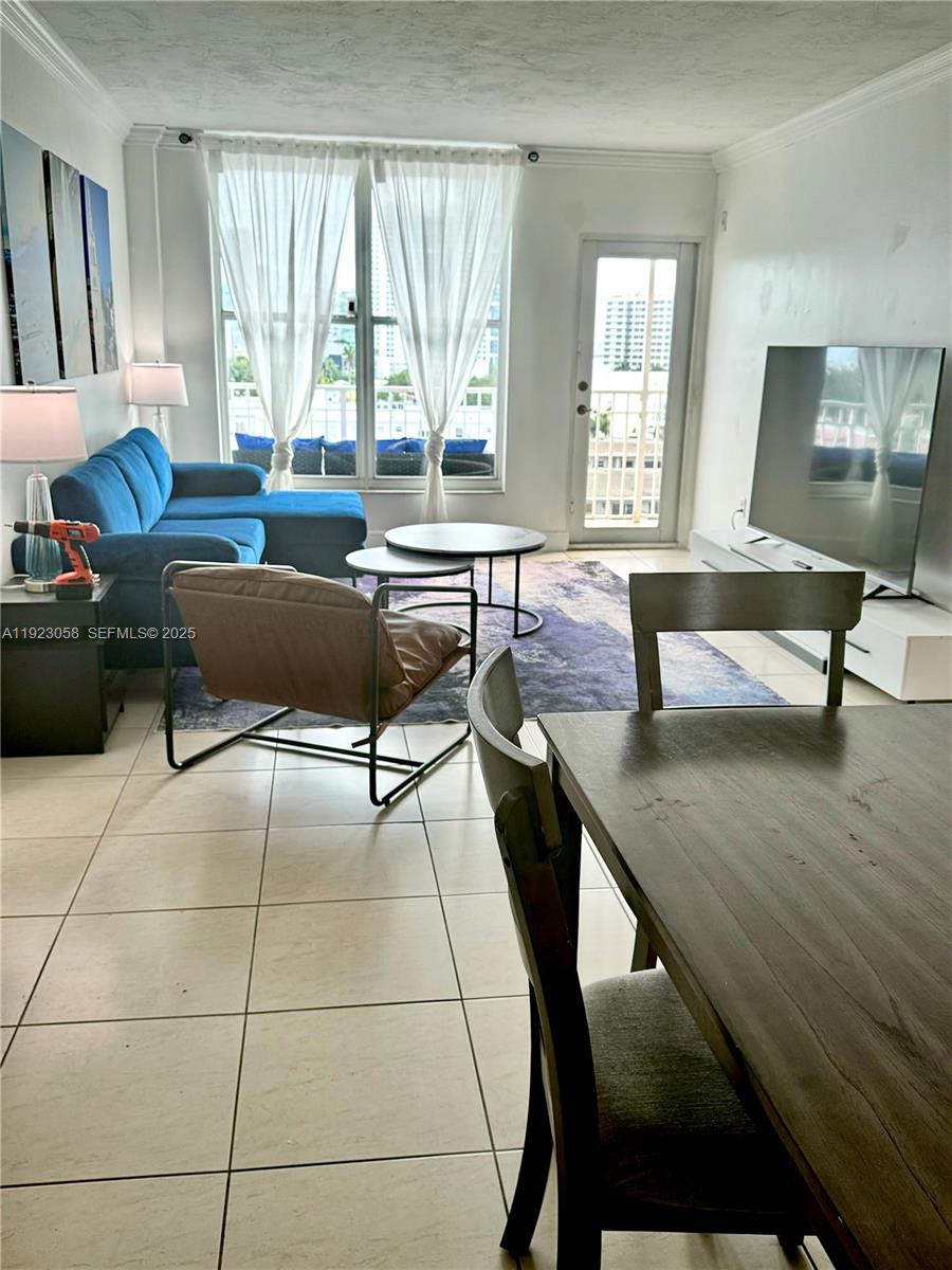 1300 Lincoln Rd #C903 Miami Beach, FL 33139