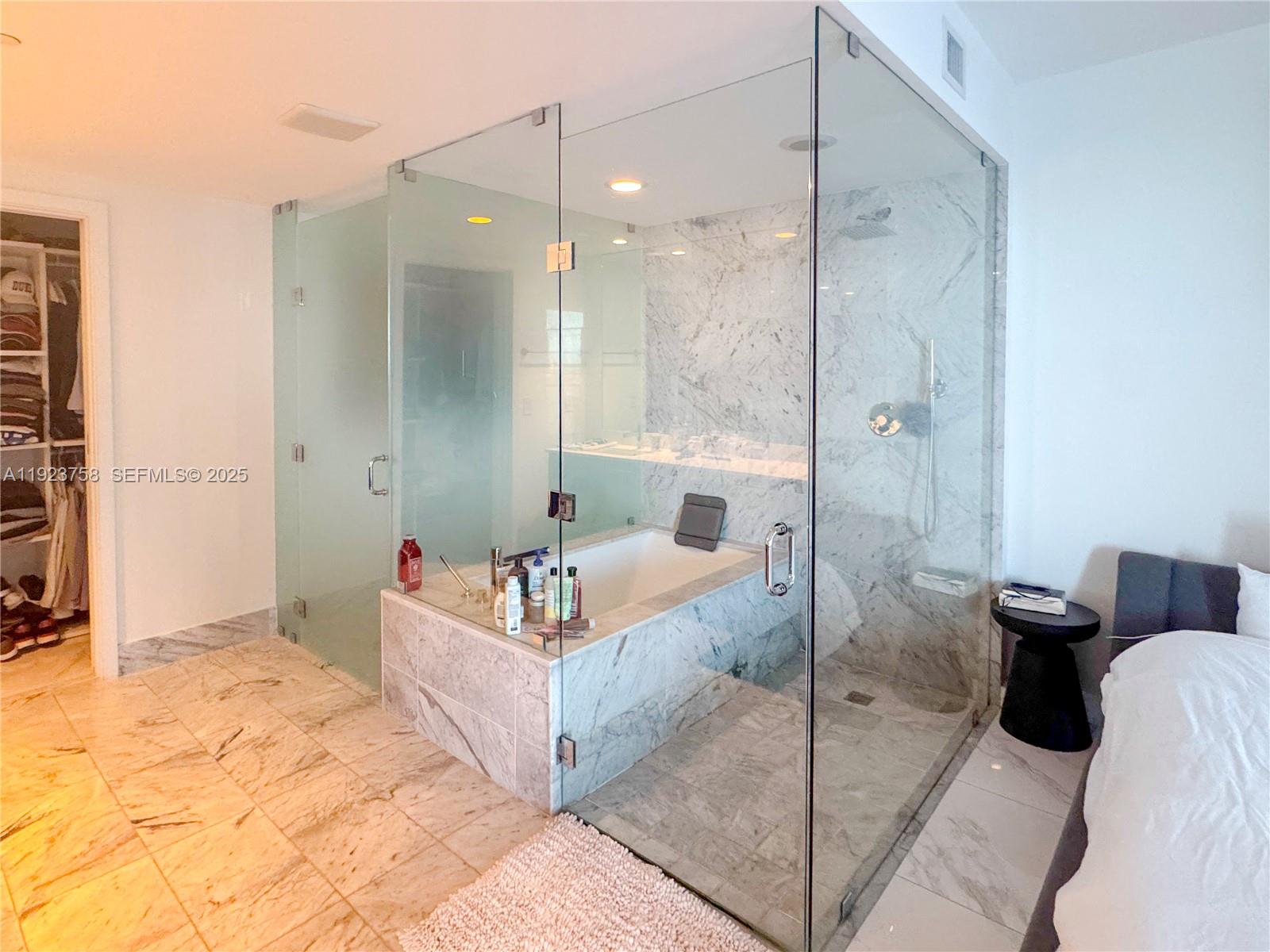 3131 NE 7th Ave #2702 Miami, FL 33137