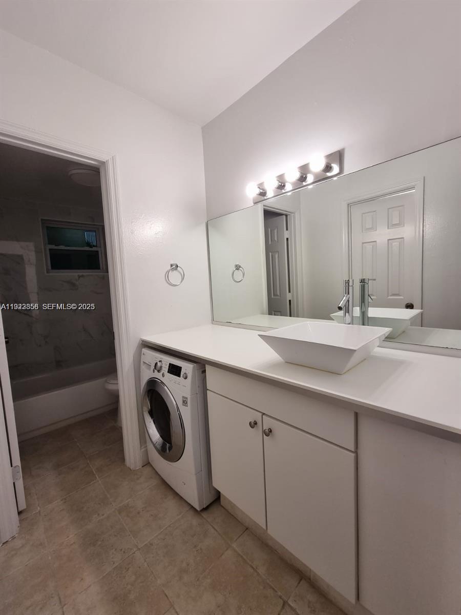 665 NE 83rd Ter #112 Miami, FL 33138