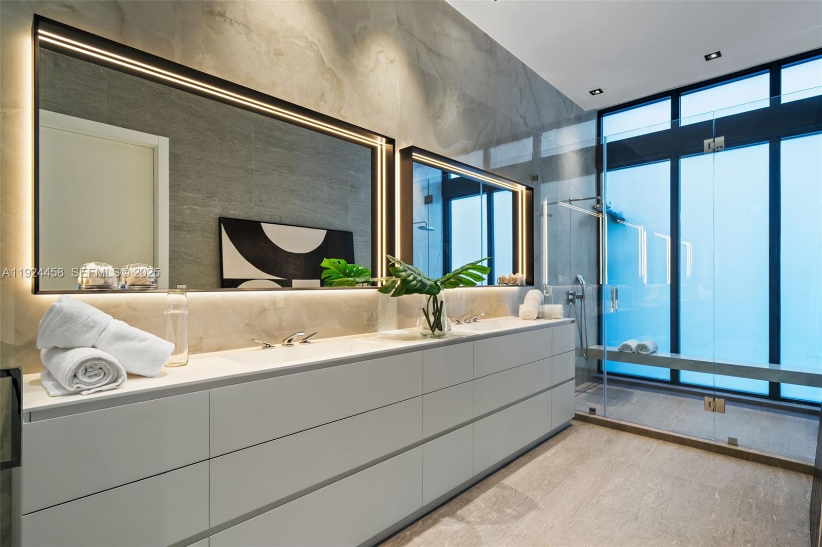 620 Ocean Blvd Golden Beach, FL 33160