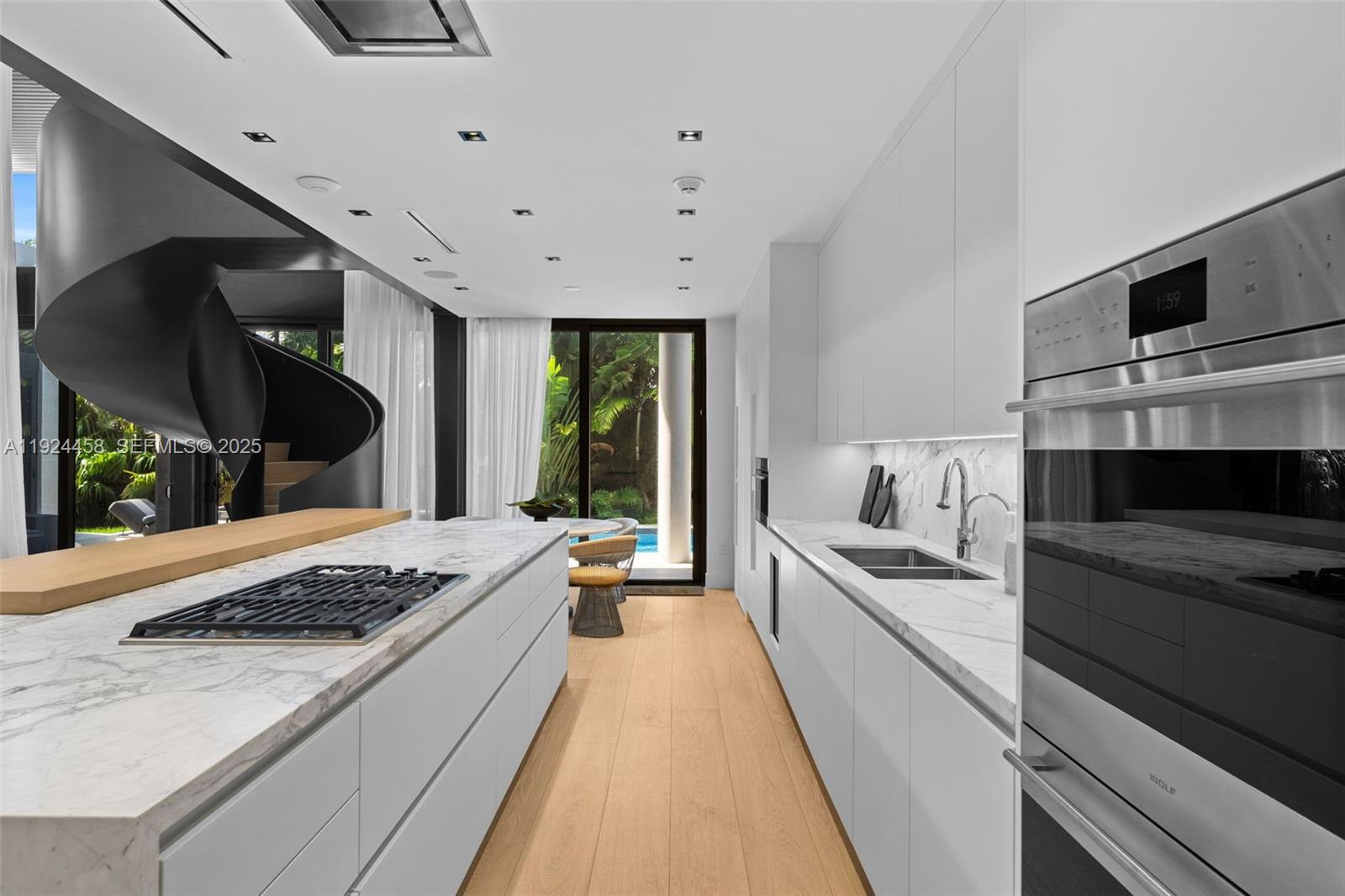 620 Ocean Blvd Golden Beach, FL 33160