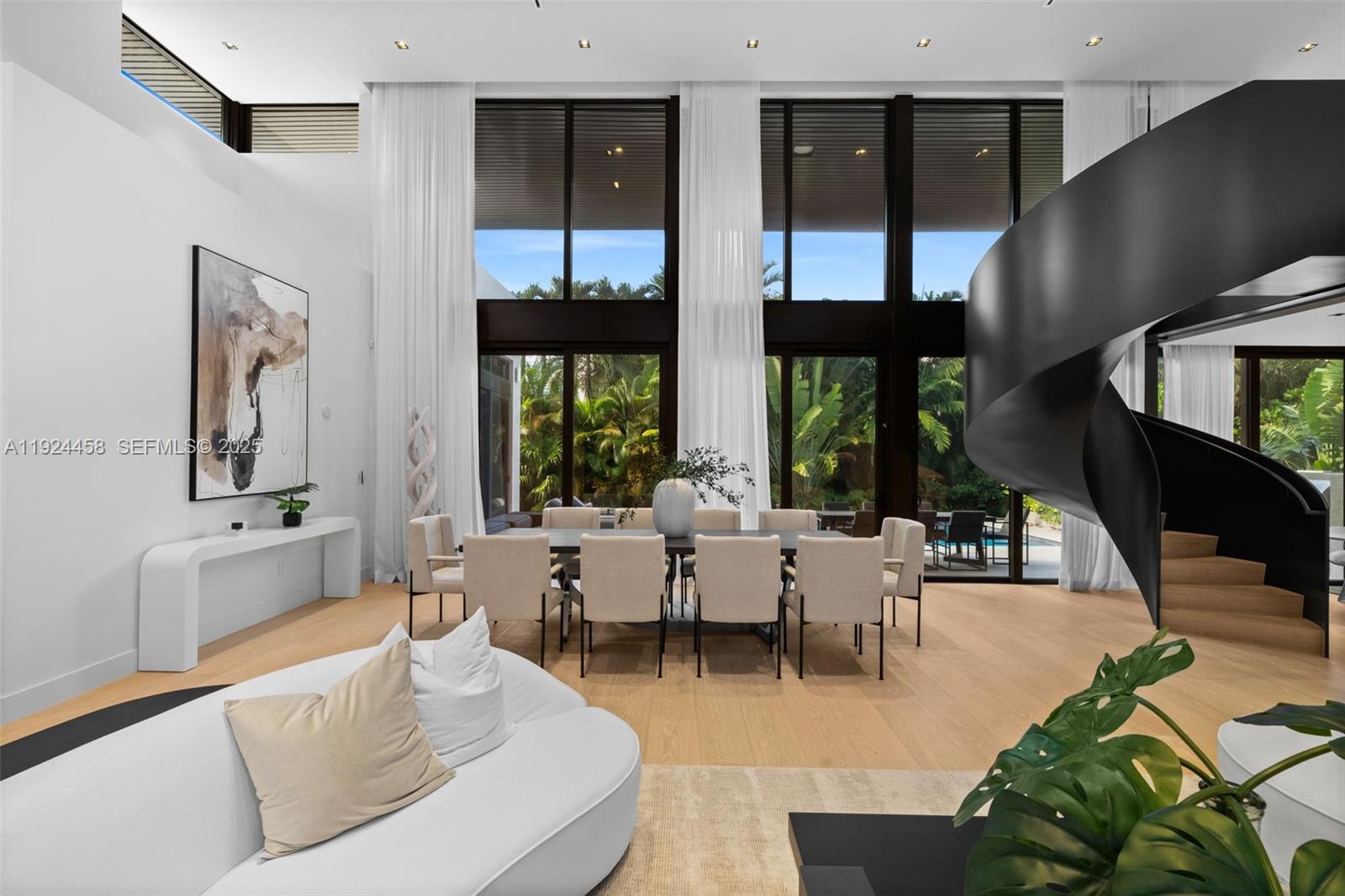 620 Ocean Blvd Golden Beach, FL 33160