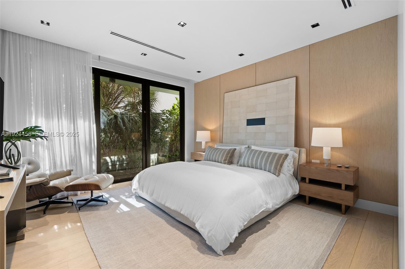 620 Ocean Blvd Golden Beach, FL 33160