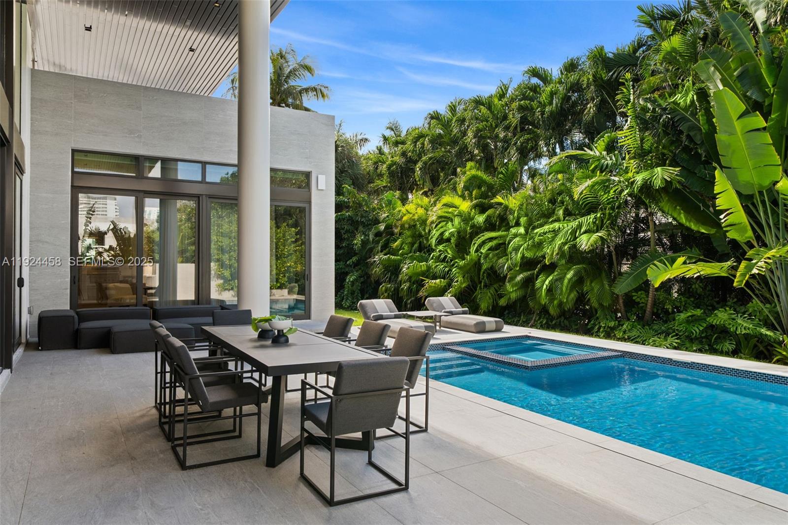 620 Ocean Blvd Golden Beach, FL 33160