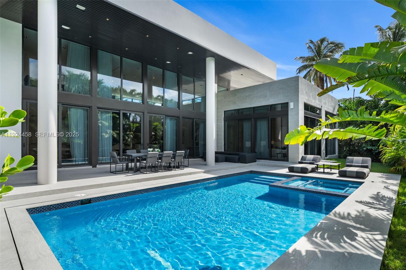 620 Ocean Blvd Golden Beach, FL 33160