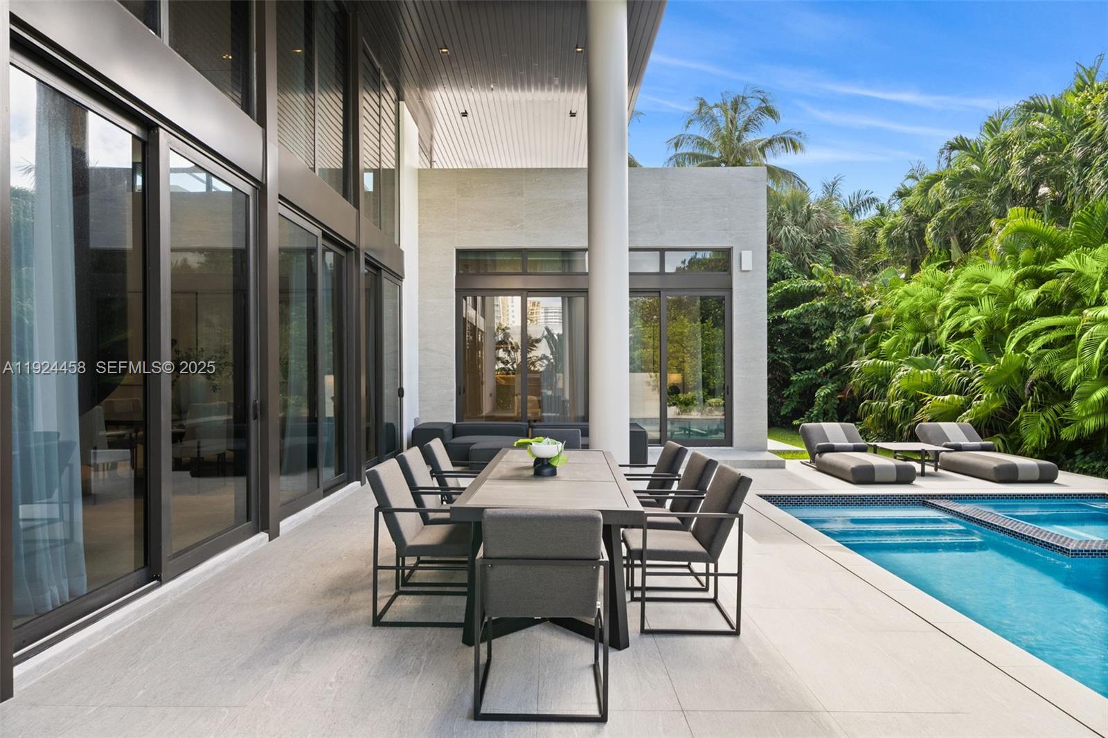 620 Ocean Blvd Golden Beach, FL 33160