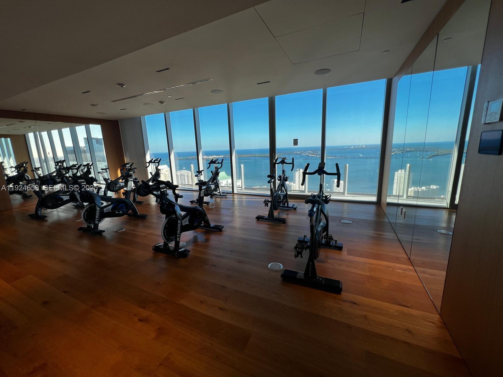 300 Biscayne Blvd Way #2208W Miami, FL 33131