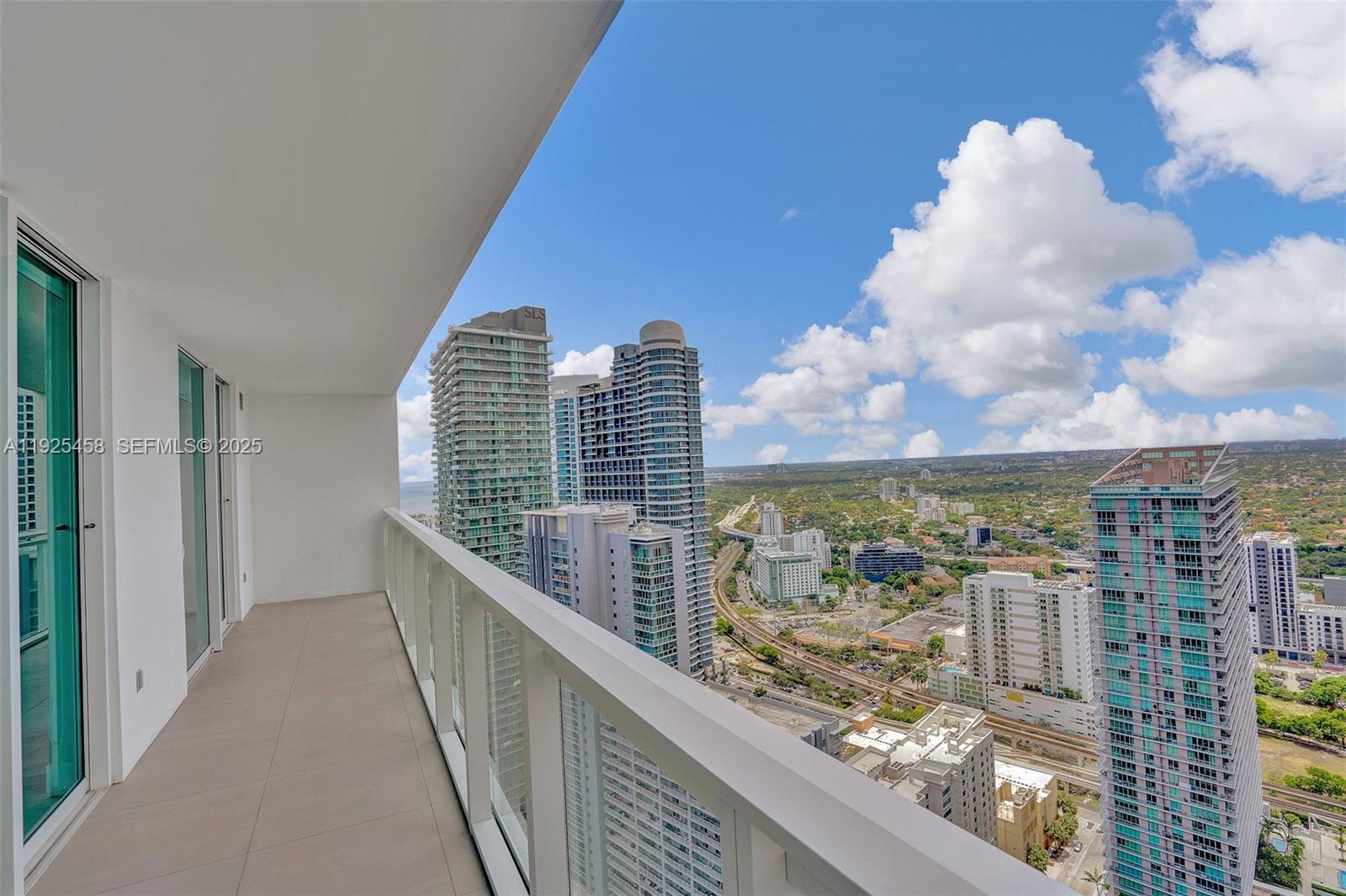 1080 Brickell Ave #4109 Miami, FL 33131