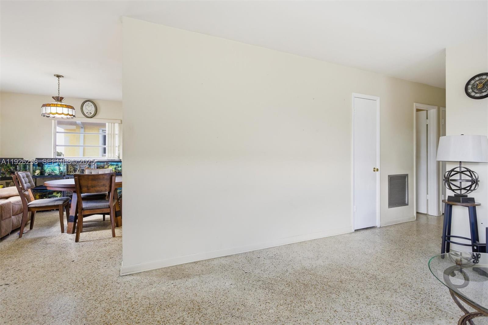 10551 SW 27th St Miami, FL 33165