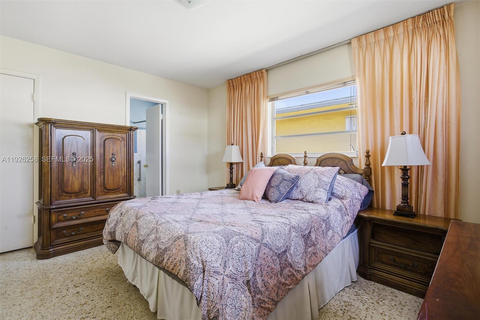 10551 SW 27th St Miami, FL 33165