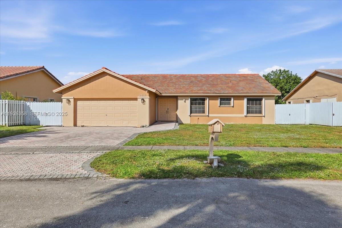 9111 S Lake Miramar Cir