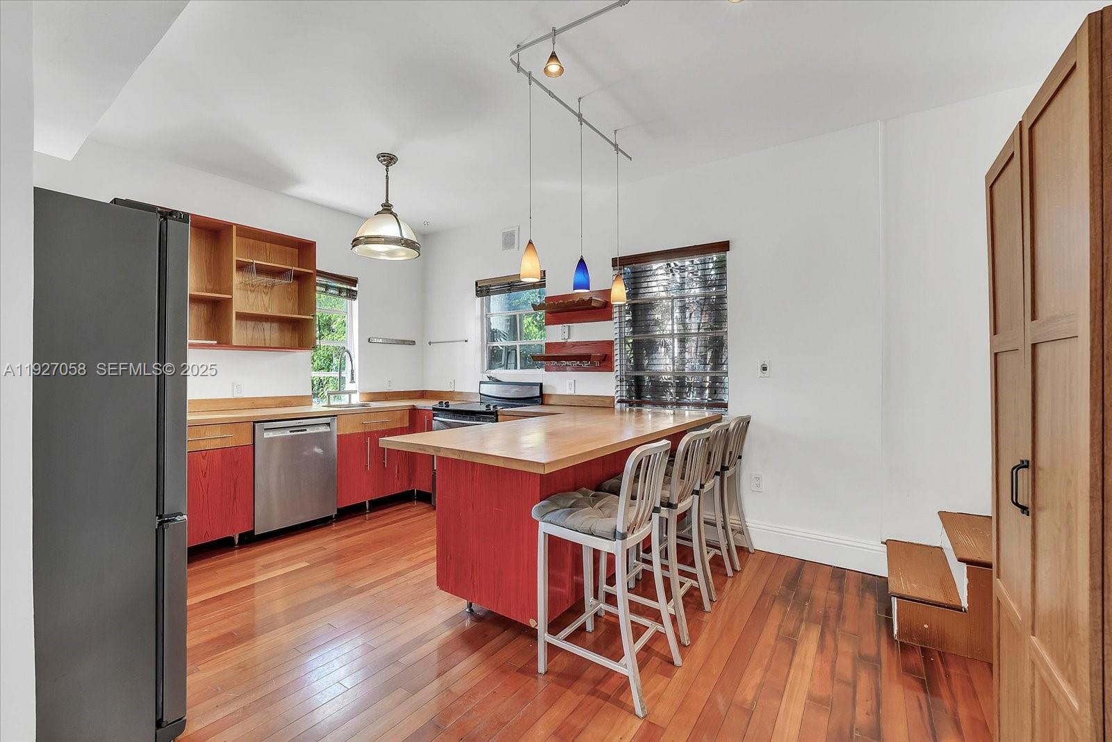 1525 Pennsylvania Ave #1 Miami Beach, FL 33139