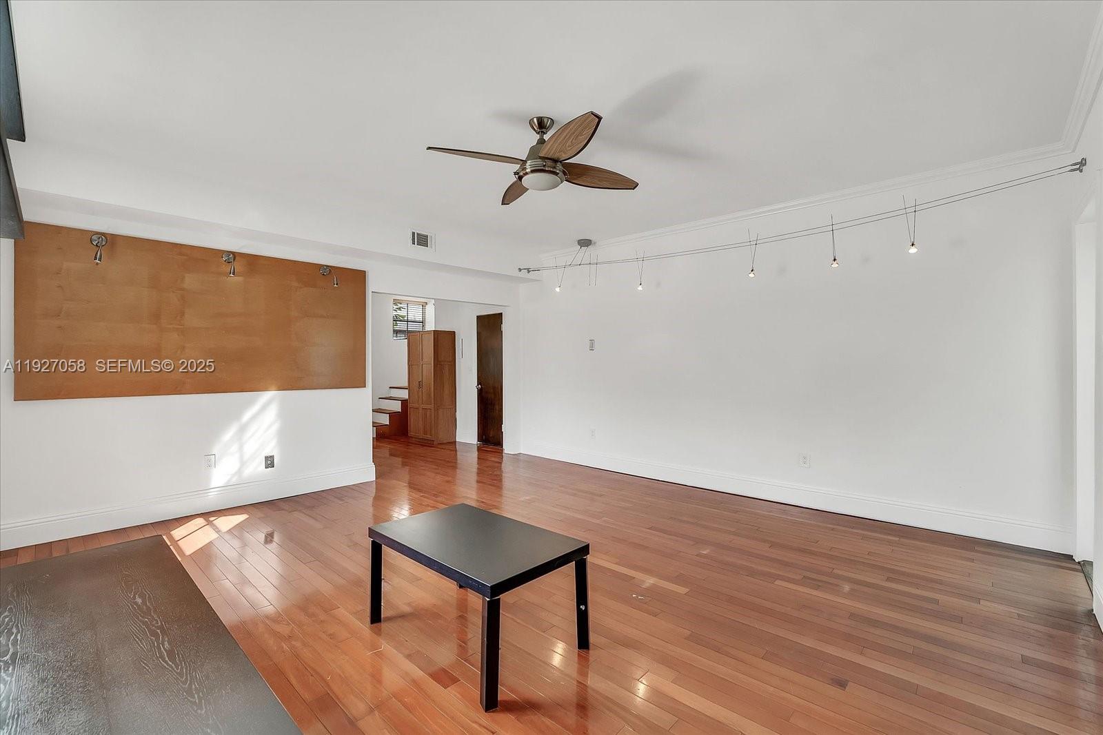 1525 Pennsylvania Ave #1 Miami Beach, FL 33139