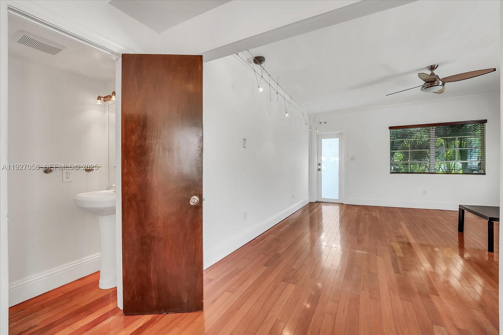 1525 Pennsylvania Ave #1 Miami Beach, FL 33139