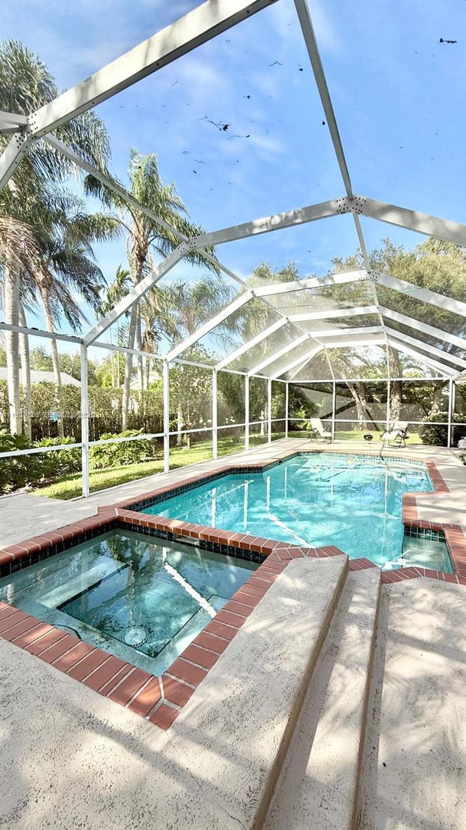 Undisclosed Address Palmetto Bay, FL 33157