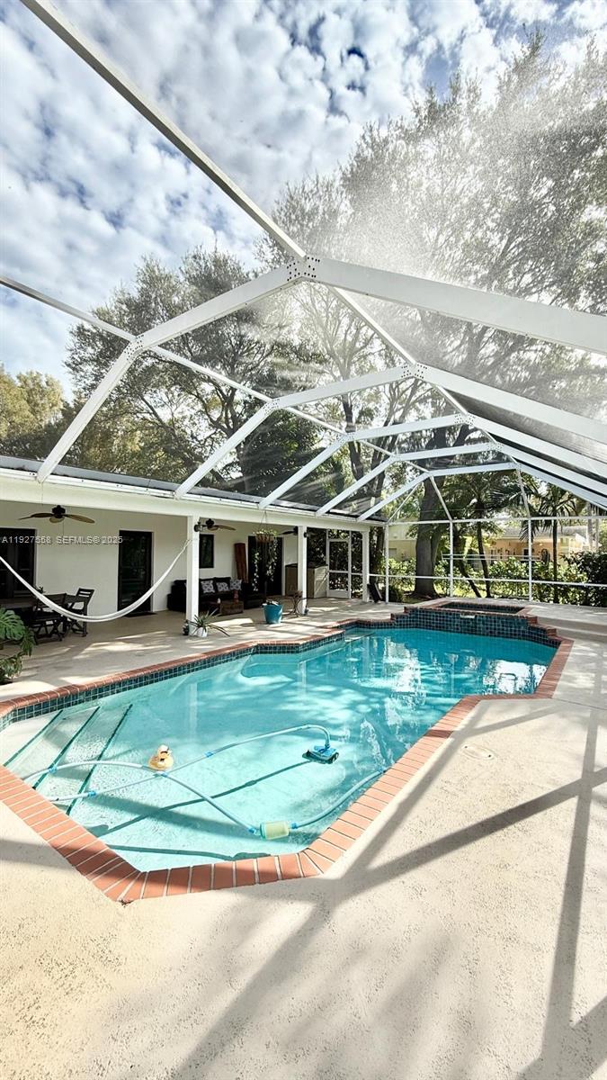 Undisclosed Address Palmetto Bay, FL 33157