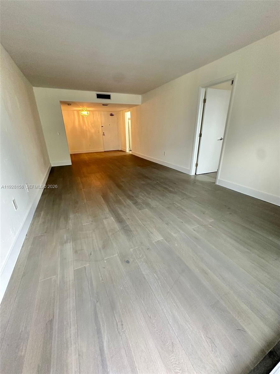 9273 Collins Ave #207 Surfside, FL 33154