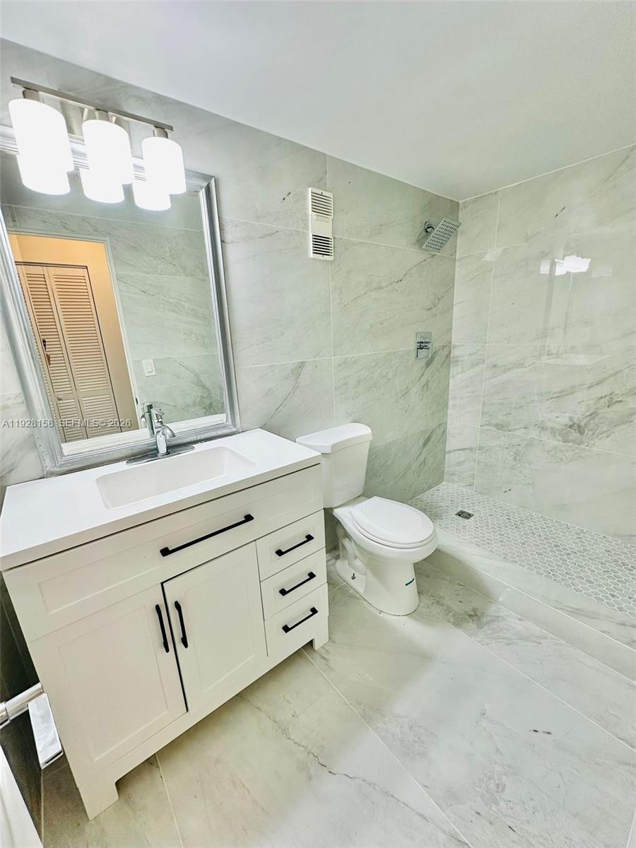 9273 Collins Ave #207 Surfside, FL 33154