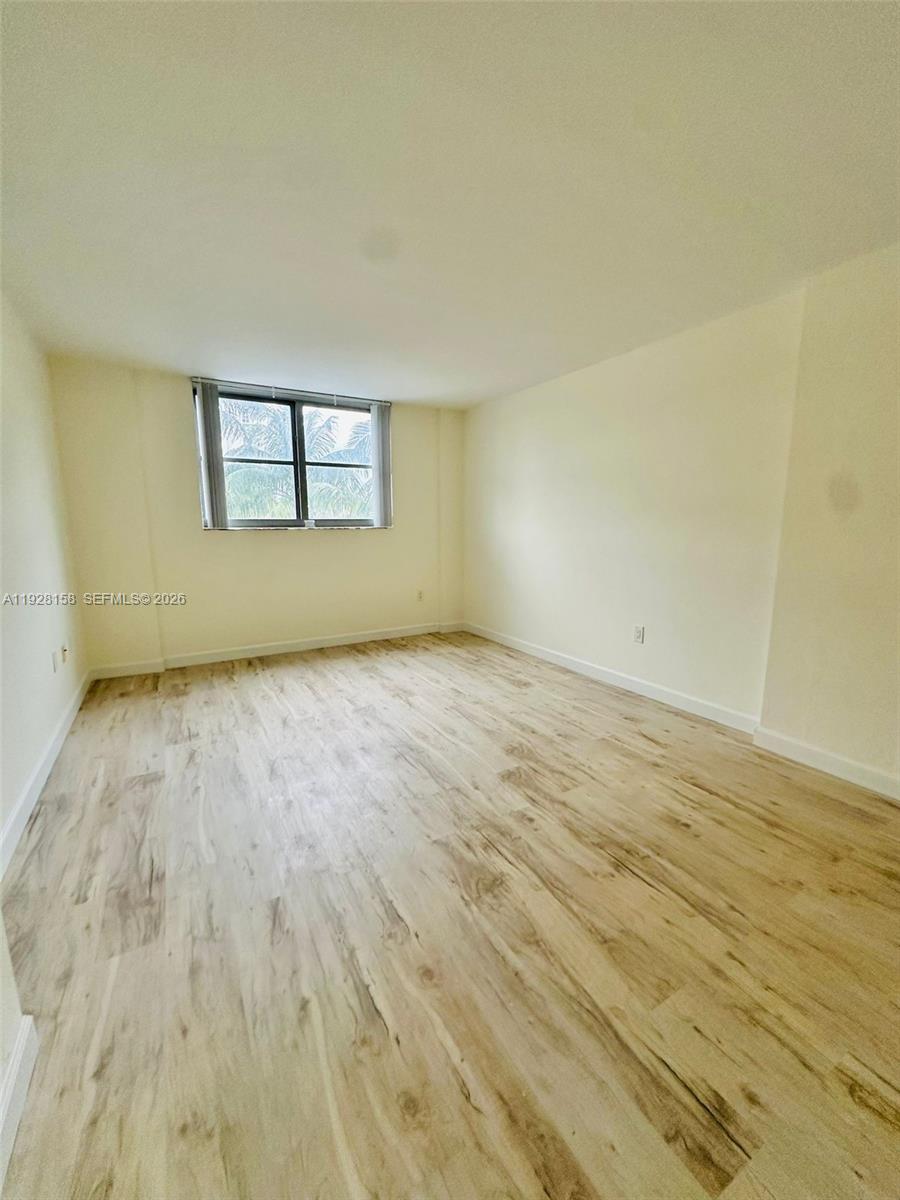 9273 Collins Ave #207 Surfside, FL 33154