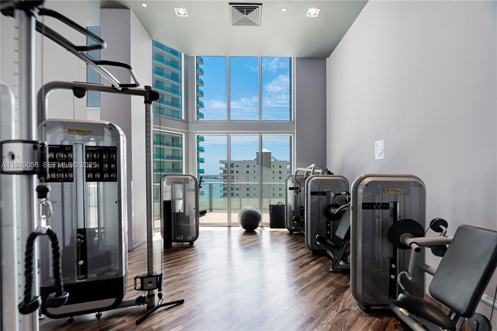 image Brickell House23