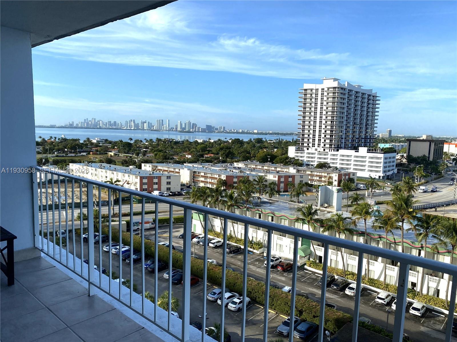 1865 79th St Cswy #11F North Bay Village, FL 33141