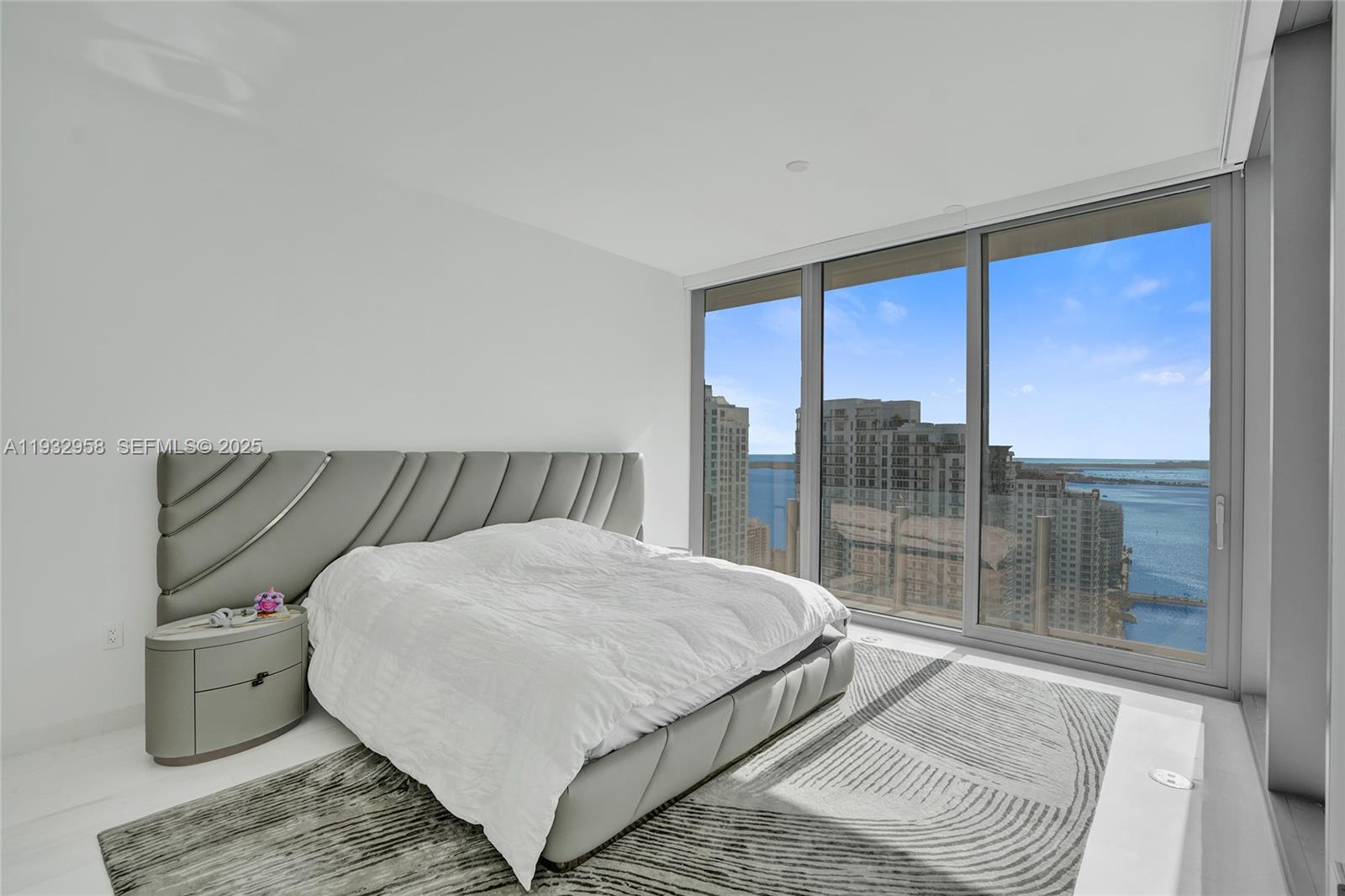 300 Biscayne Blvd Way #3304C Miami, FL 33131