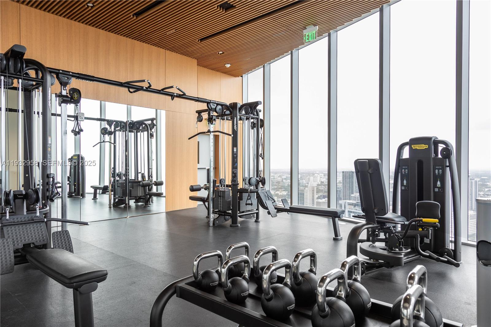 300 Biscayne Blvd Way #3304C Miami, FL 33131