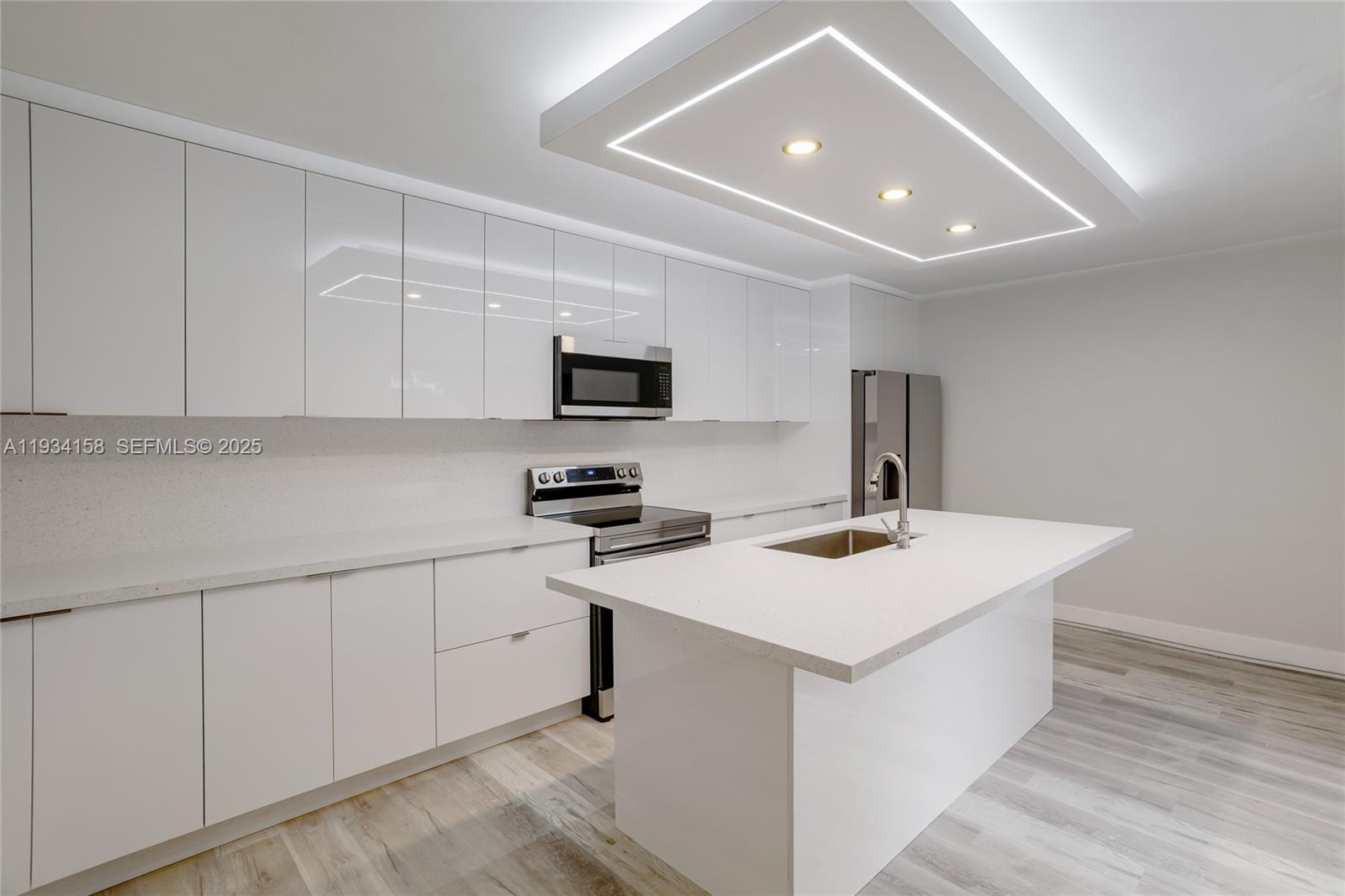 1170 SW 118th Ter Davie, FL 33325