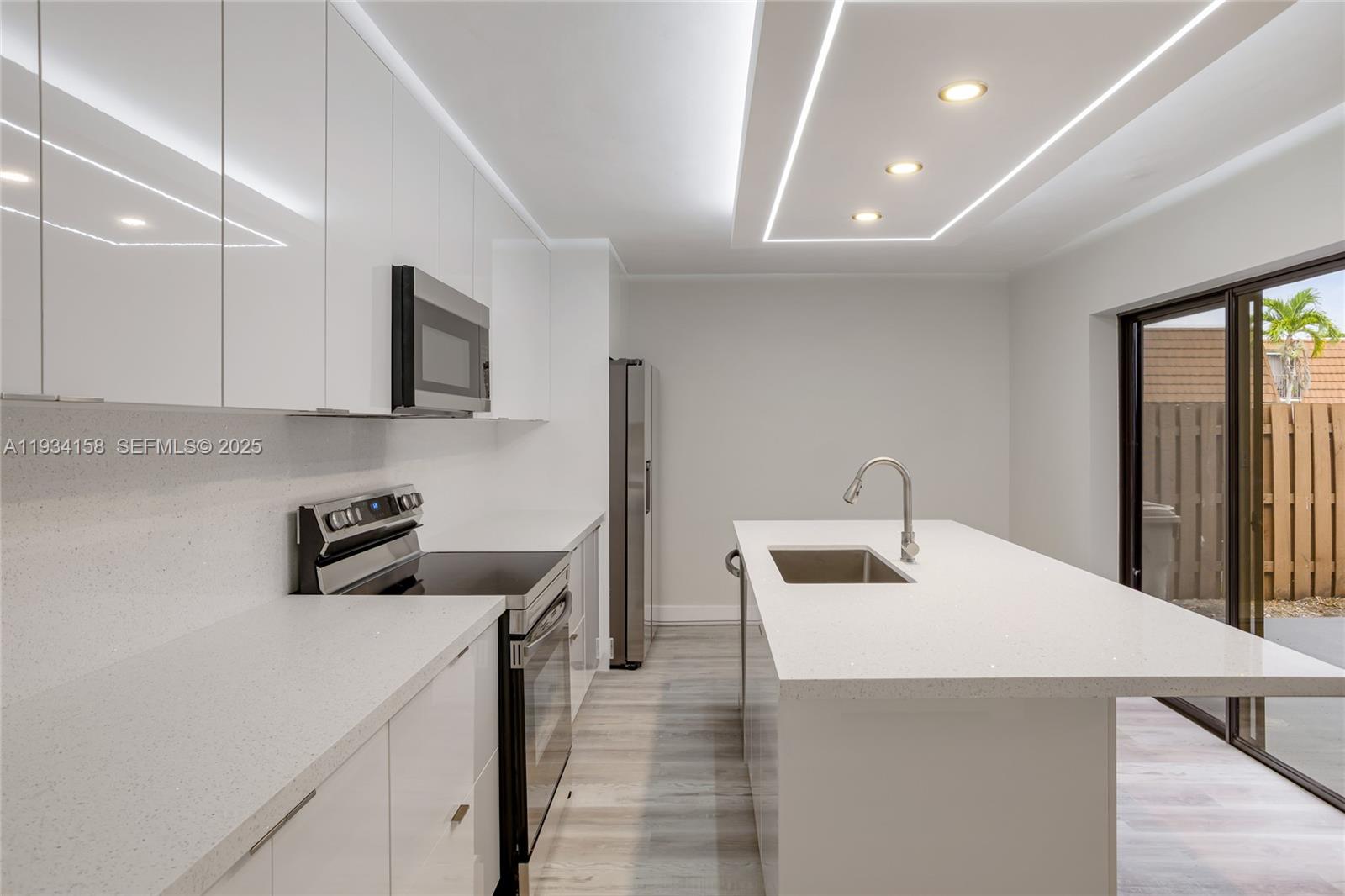 1170 SW 118th Ter Davie, FL 33325