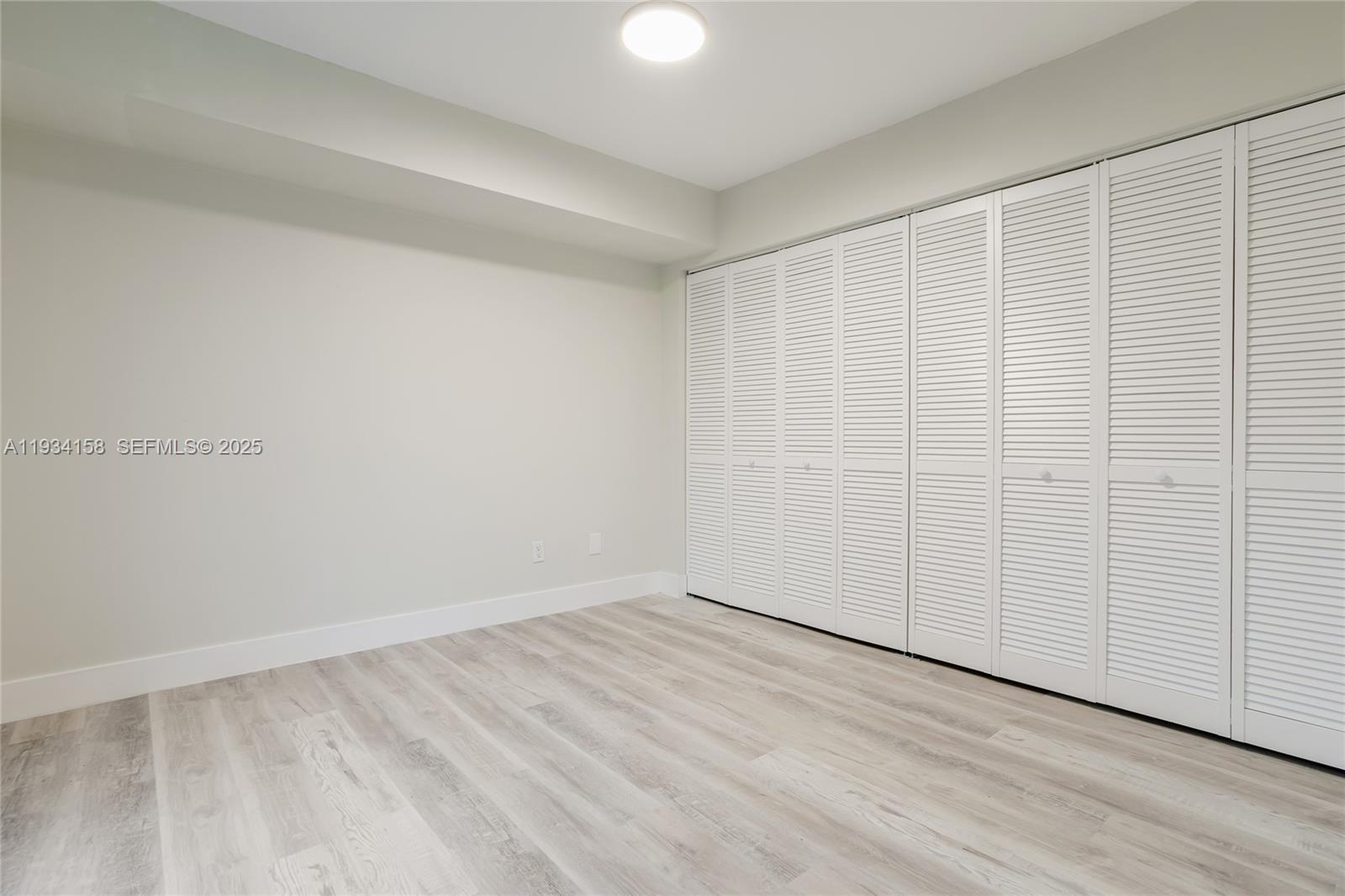 1170 SW 118th Ter Davie, FL 33325