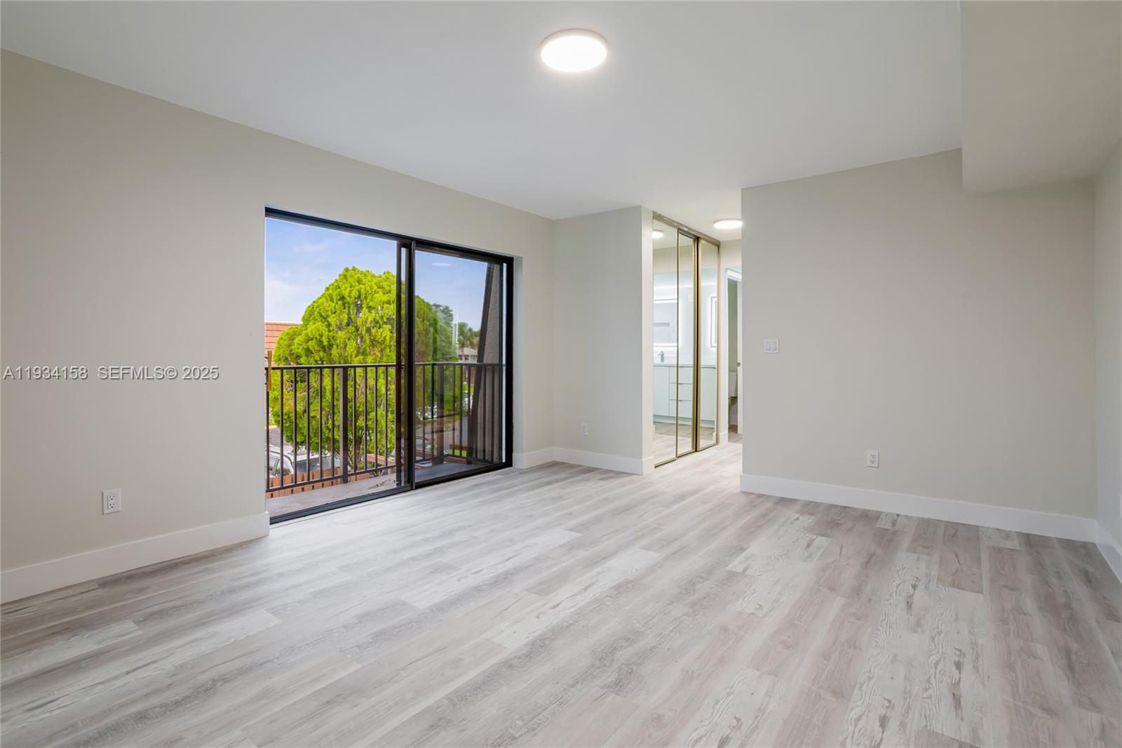 1170 SW 118th Ter Davie, FL 33325