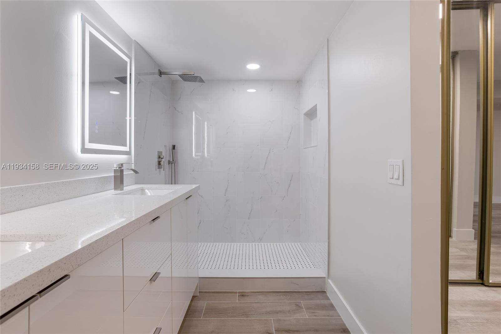 1170 SW 118th Ter Davie, FL 33325