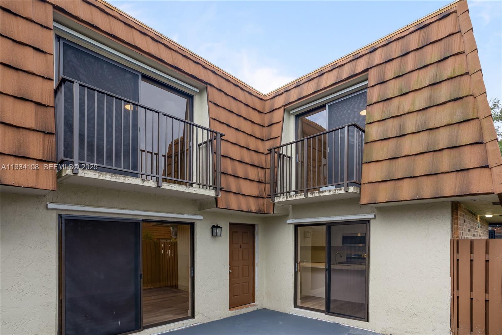 1170 SW 118th Ter Davie, FL 33325