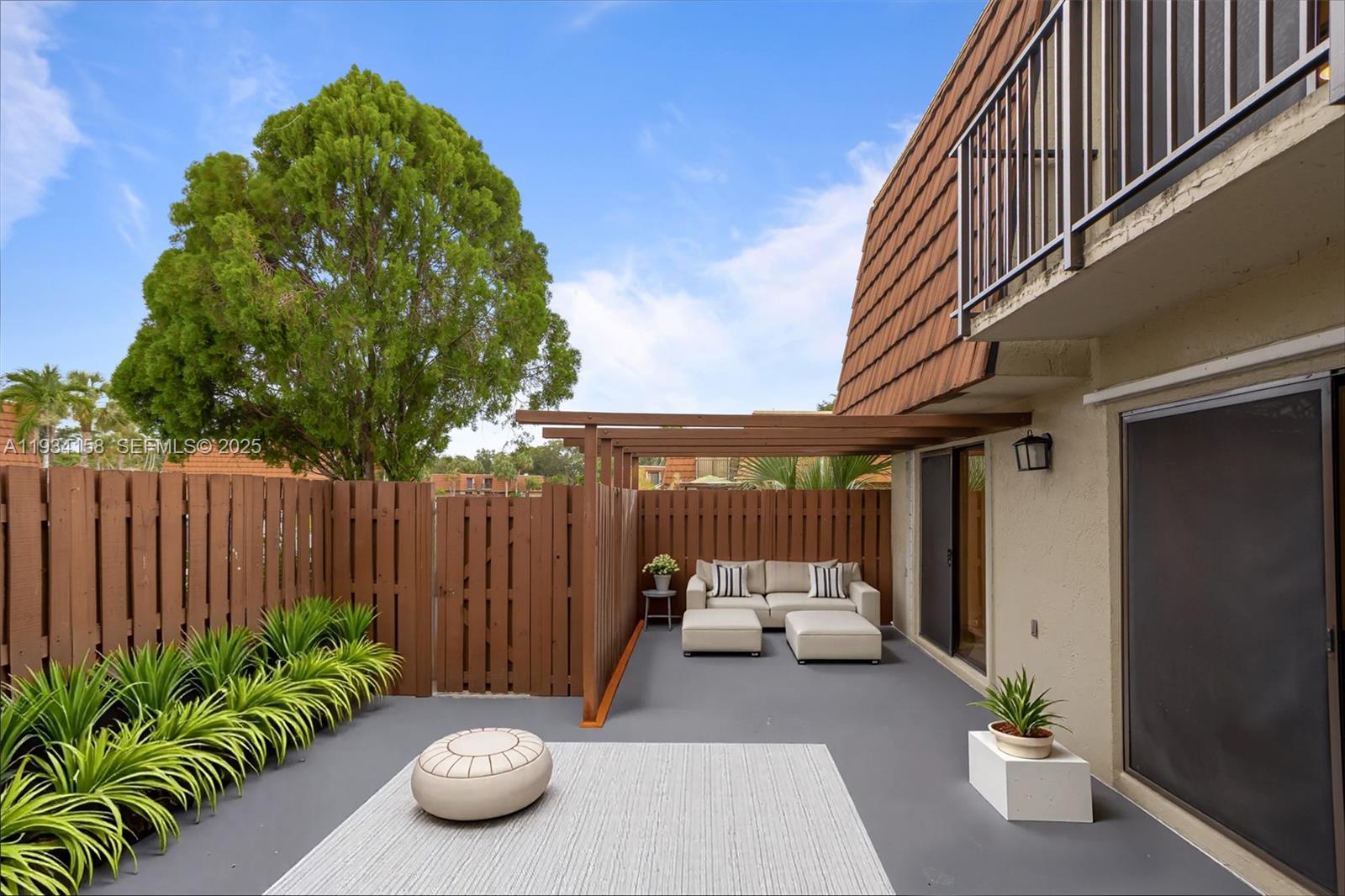 1170 SW 118th Ter Davie, FL 33325