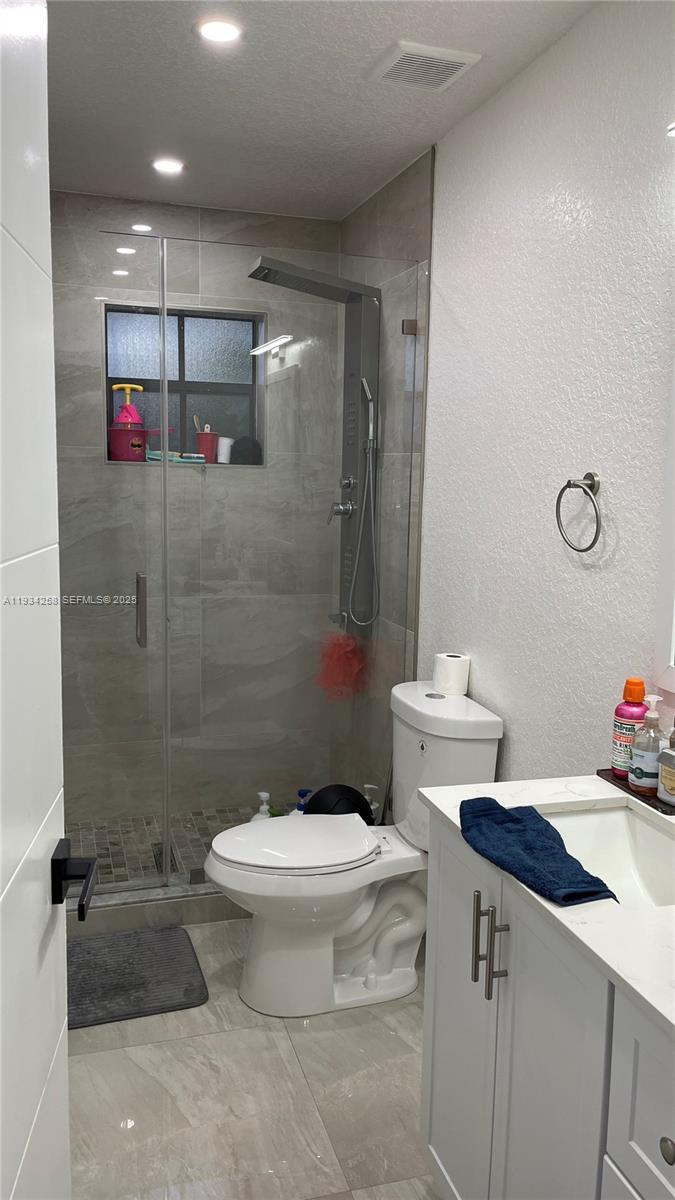 761 NW 183rd Dr Miami Gardens, FL 33169