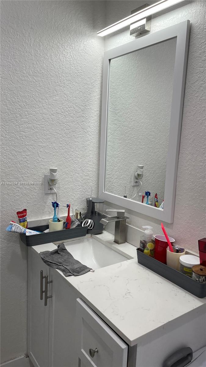 761 NW 183rd Dr Miami Gardens, FL 33169