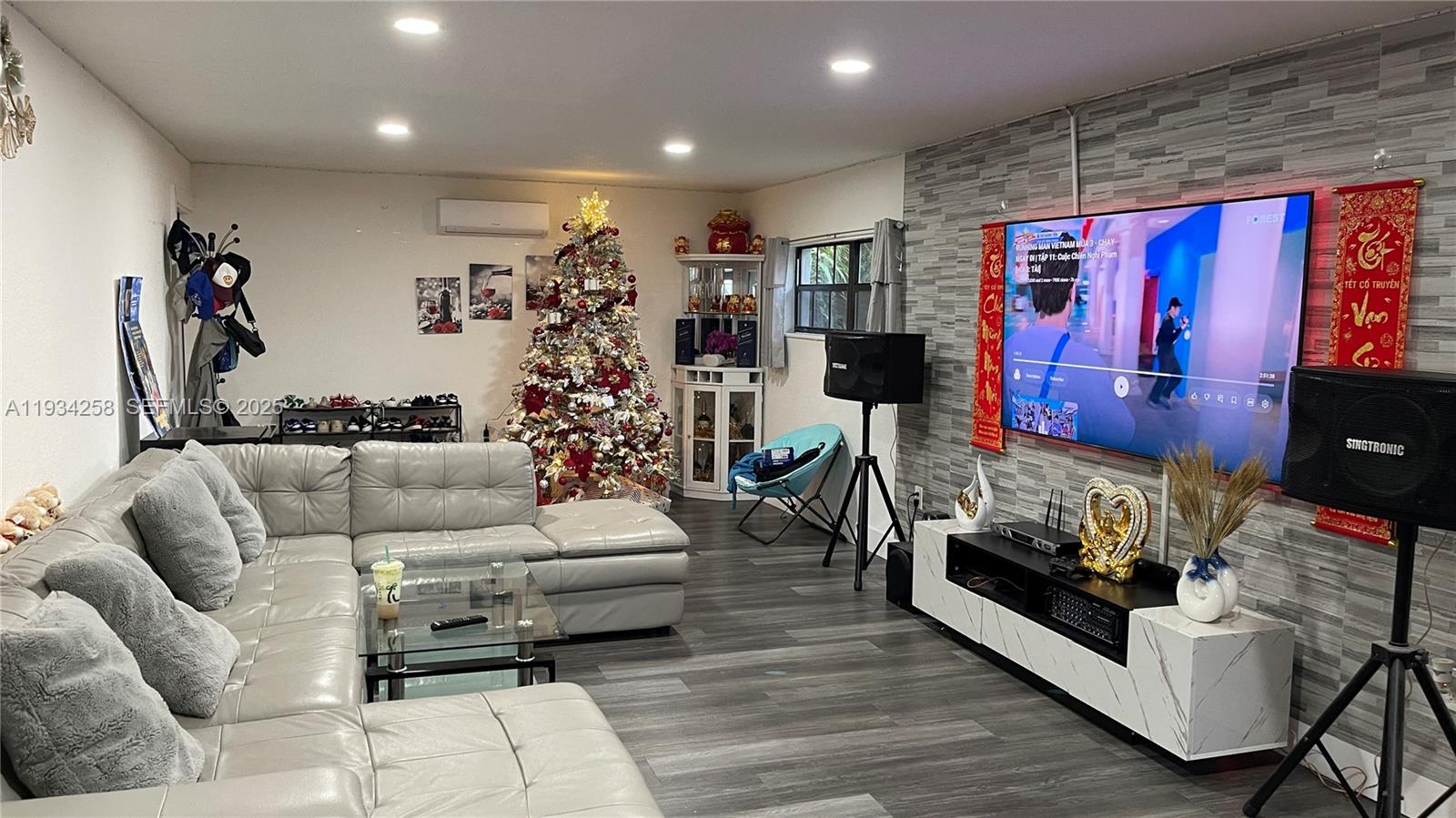 761 NW 183rd Dr Miami Gardens, FL 33169