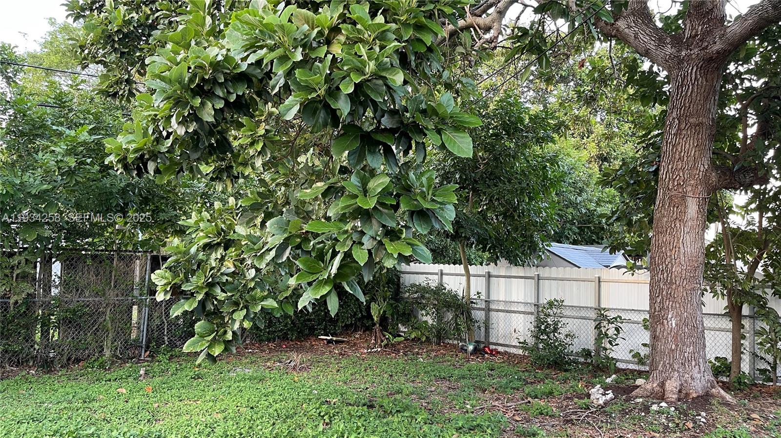 761 NW 183rd Dr Miami Gardens, FL 33169