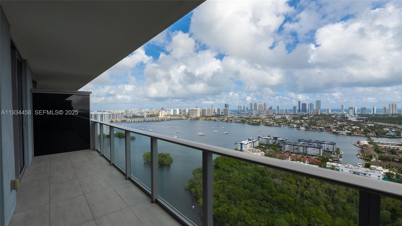 16385 Biscayne Blvd #3117